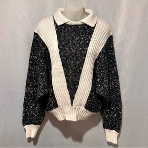 Vintage 80s Black and Ivory Women's Sweater Batwing Sleeves Size Large
